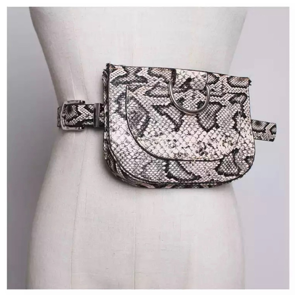🖤 NEW 3 in 1 Snake Print Belt Bag/Clutch/Belt 🖤